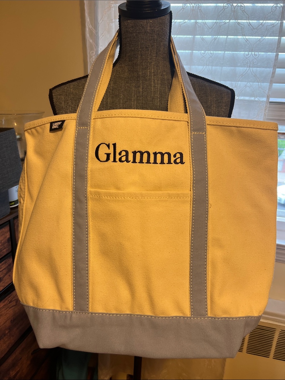 Glamma Tote NWT